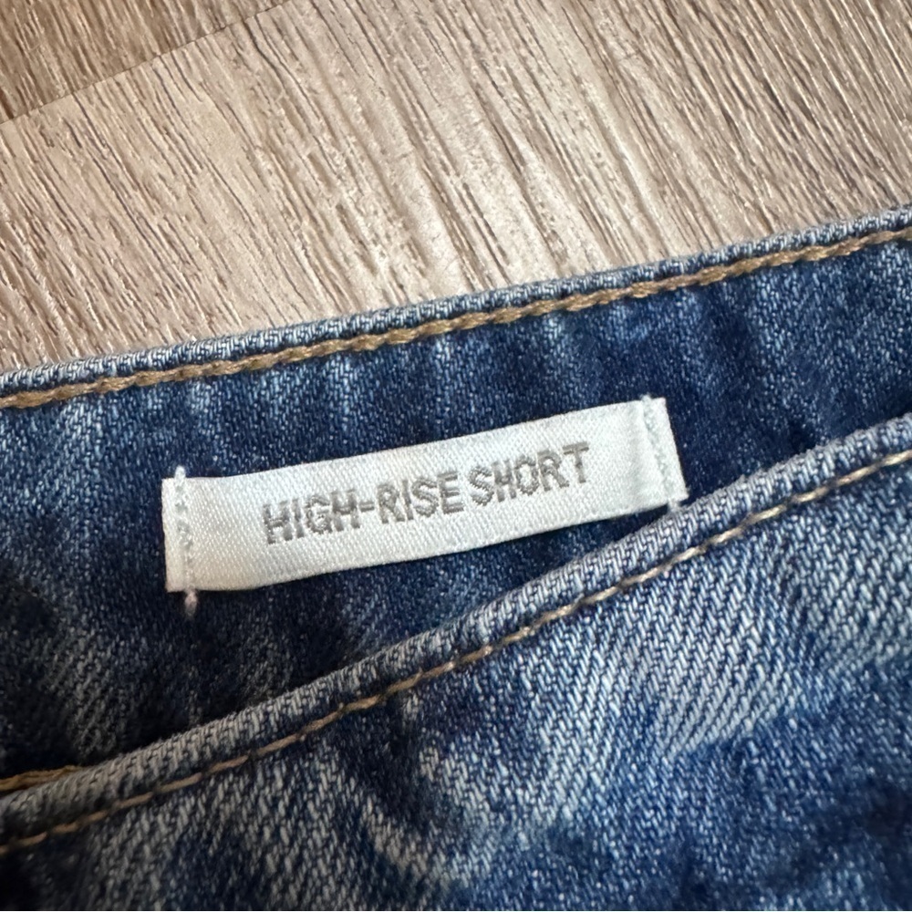 True Craft High Rise Shorts Denim Blue Jean 7 Distressed Belk - Picture 3 of 4